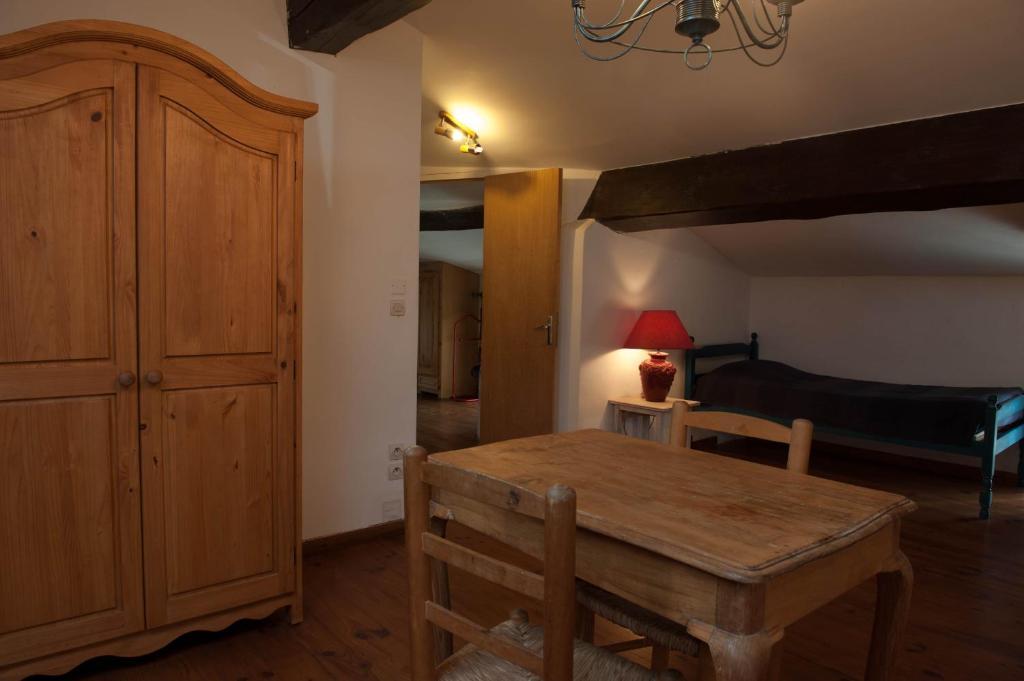 Hotel Domaine Bellelauze Bouriège Zimmer foto